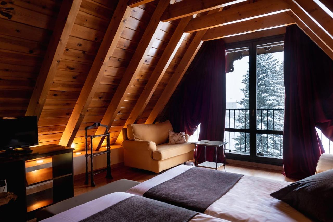 Hotel Valle De Izas Sallent de Gállego Exteriör bild