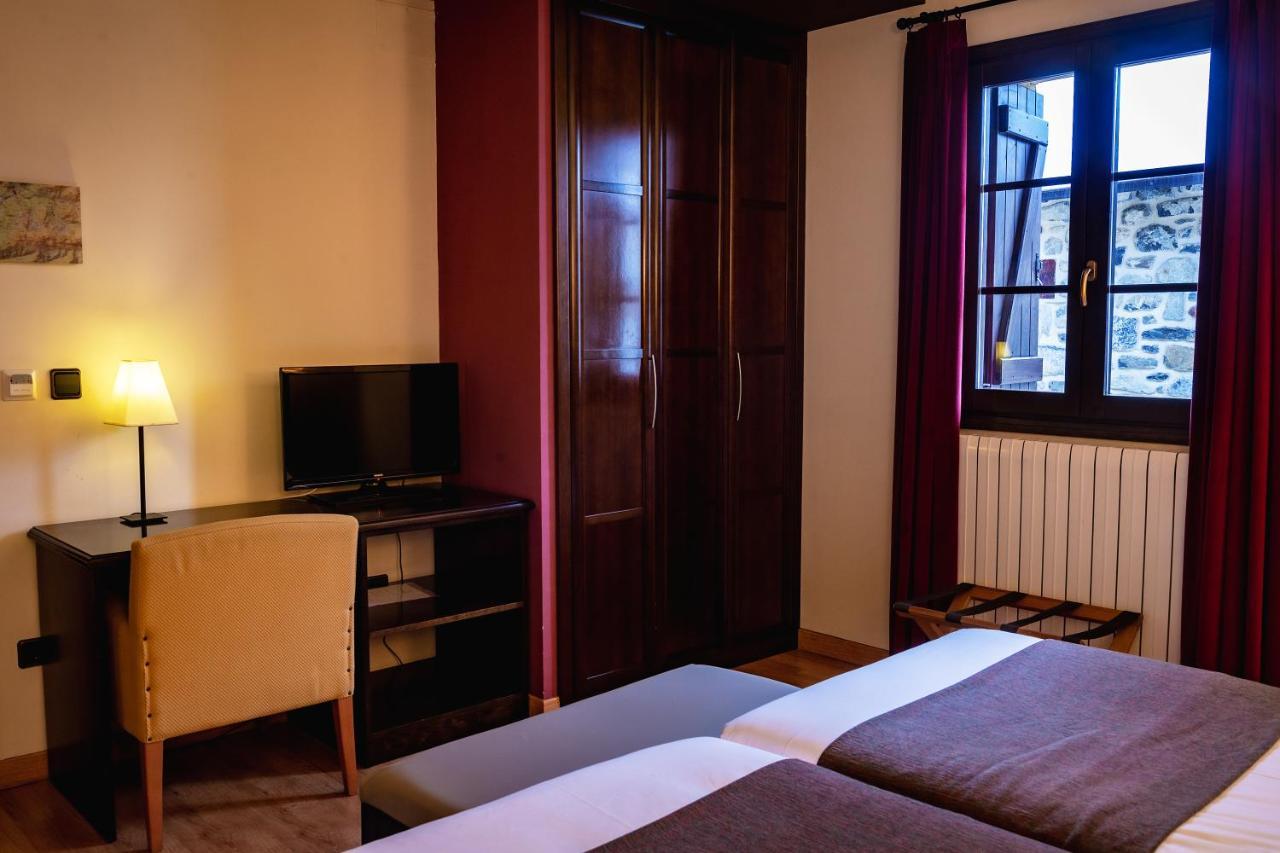 Hotel Valle De Izas Sallent de Gállego Exteriör bild