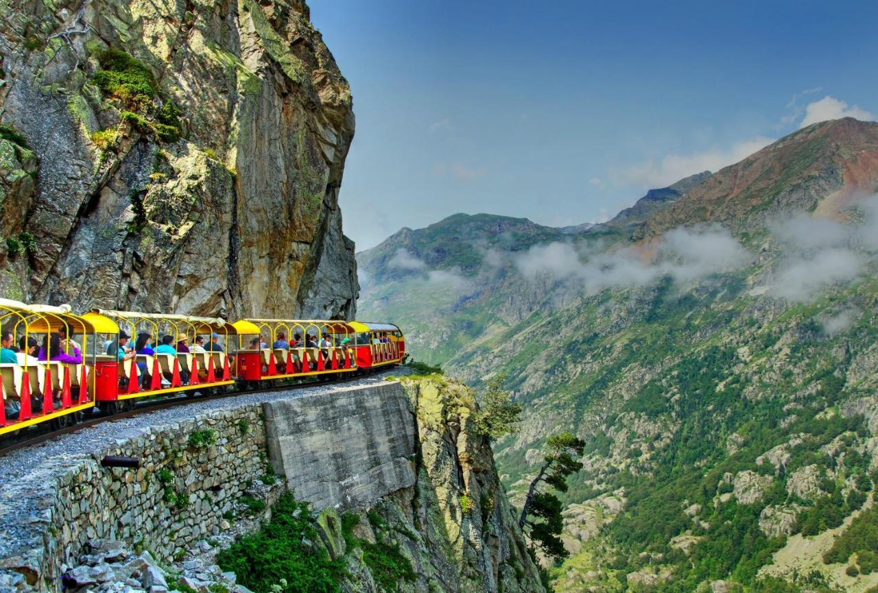 Hotel Valle De Izas Sallent de Gállego Exteriör bild
