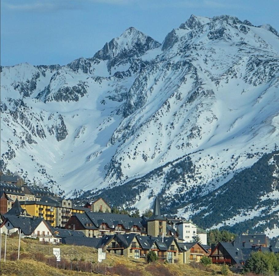 Hotel Valle De Izas Sallent de Gállego Exteriör bild