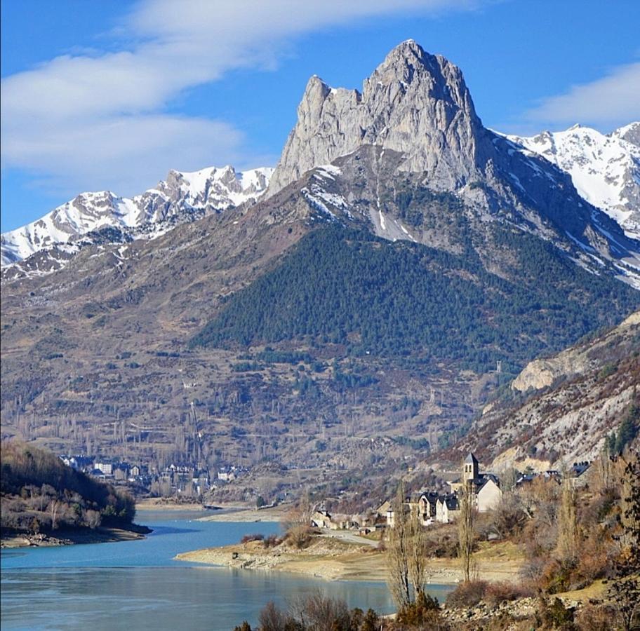 Hotel Valle De Izas Sallent de Gállego Exteriör bild