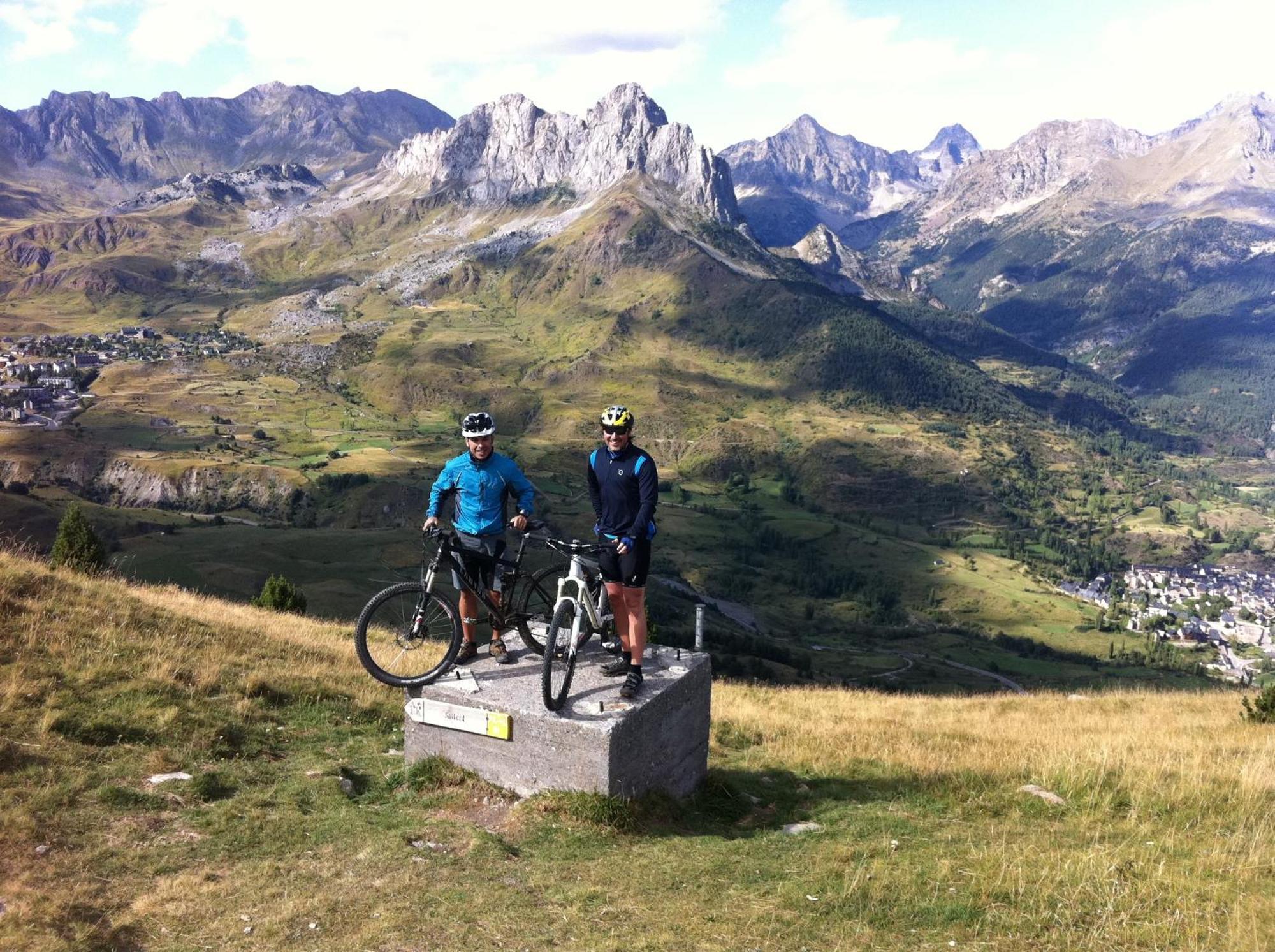 Hotel Valle De Izas Sallent de Gállego Exteriör bild