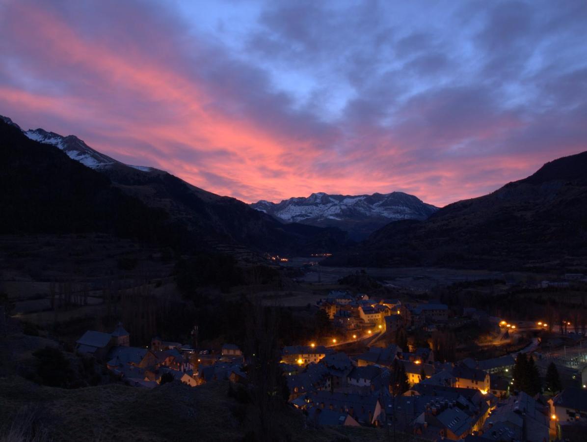 Hotel Valle De Izas Sallent de Gállego Exteriör bild
