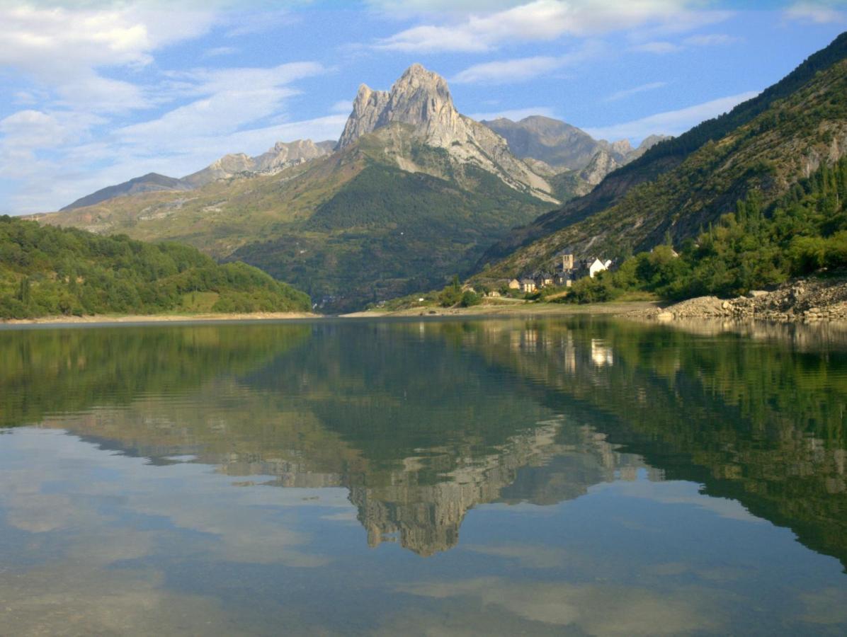 Hotel Valle De Izas Sallent de Gállego Exteriör bild